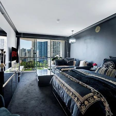 Medusa'S Luxe Retreat - Prime Surfers Paradise Spot-2